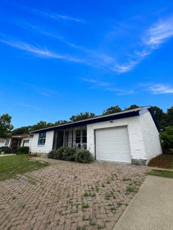 4244 Carol Avenue Fort Worth TX 76105