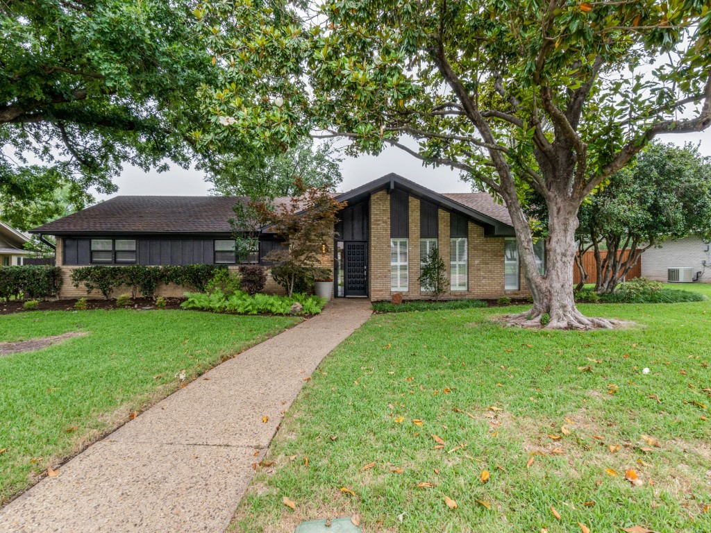 4838 Thunder Road Dallas TX 75244