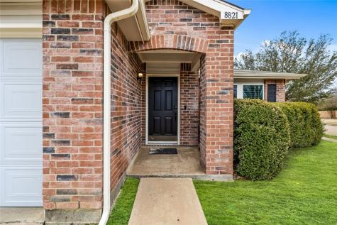 8821 Swan Park Drive Denton TX 76210