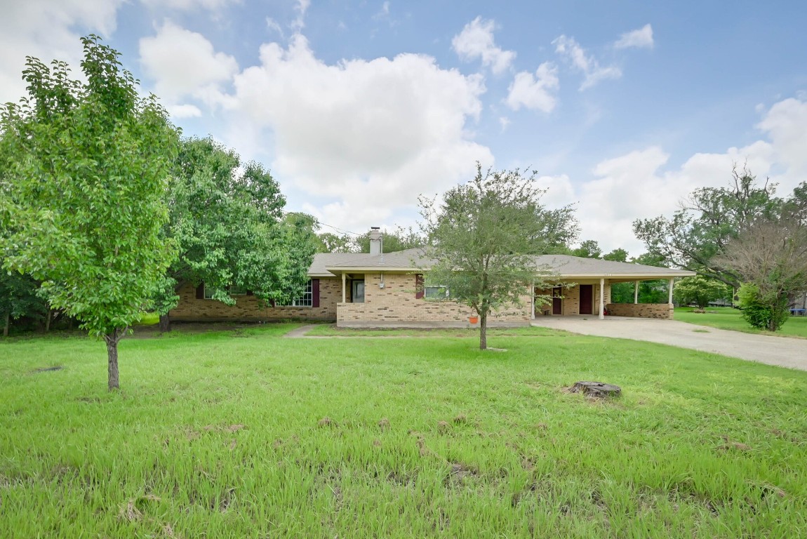 312 E Stroud Street Frost TX 76641