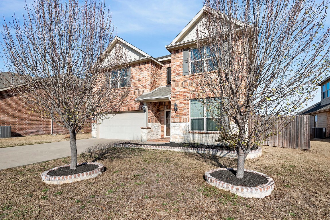 405 Peach Lane Burleson TX 76028