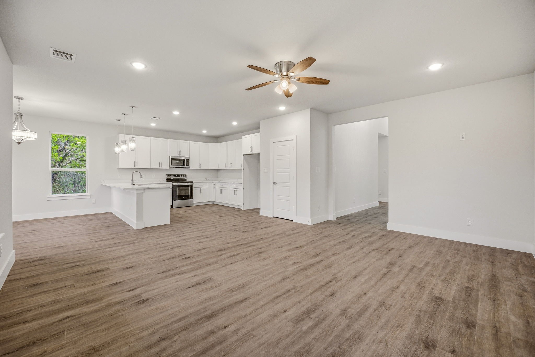 5506 Firewood Trail Granbury TX 76048