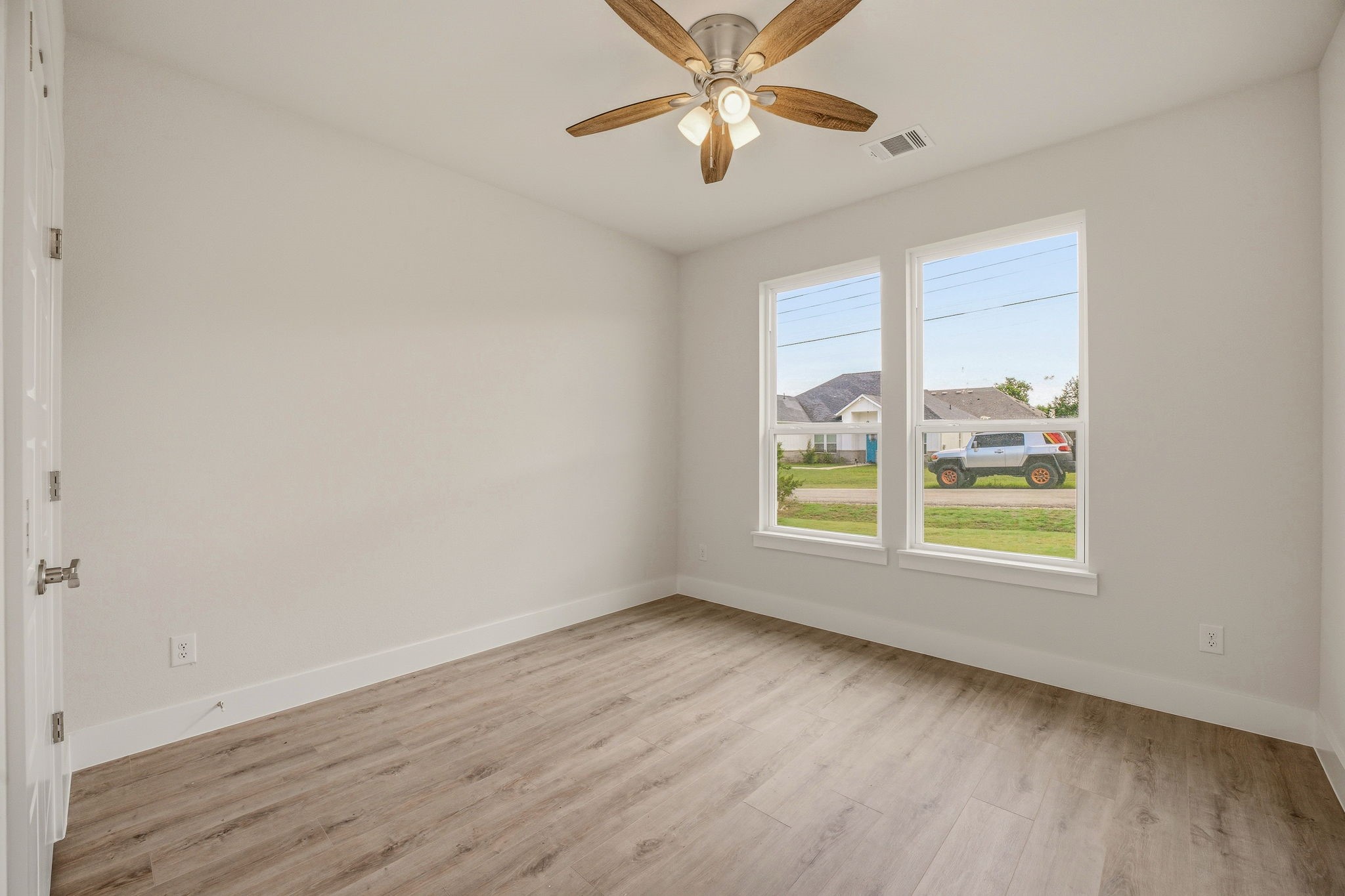 5506 Firewood Trail Granbury TX 76048