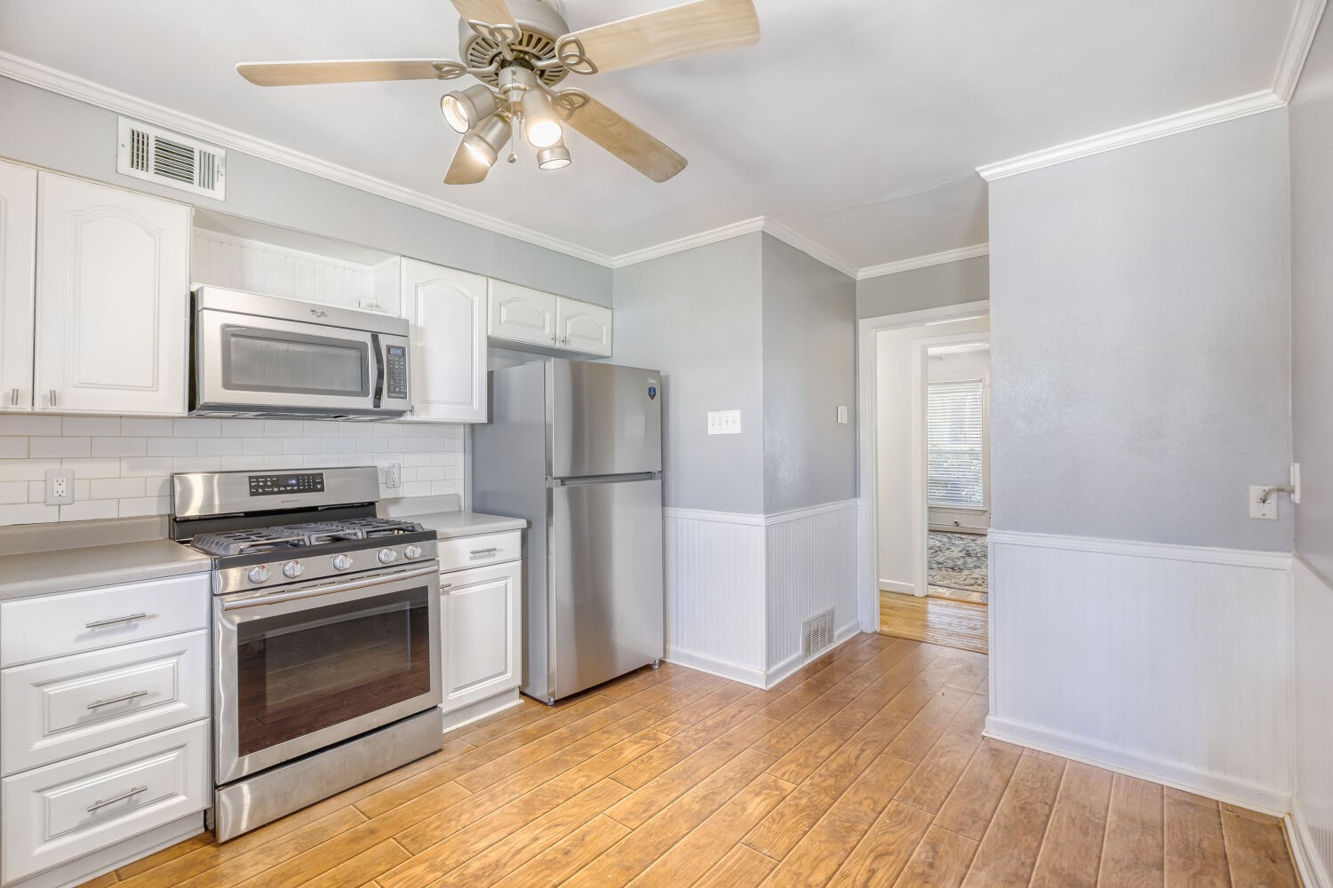 3161 Waldrop Drive Dallas TX 75229