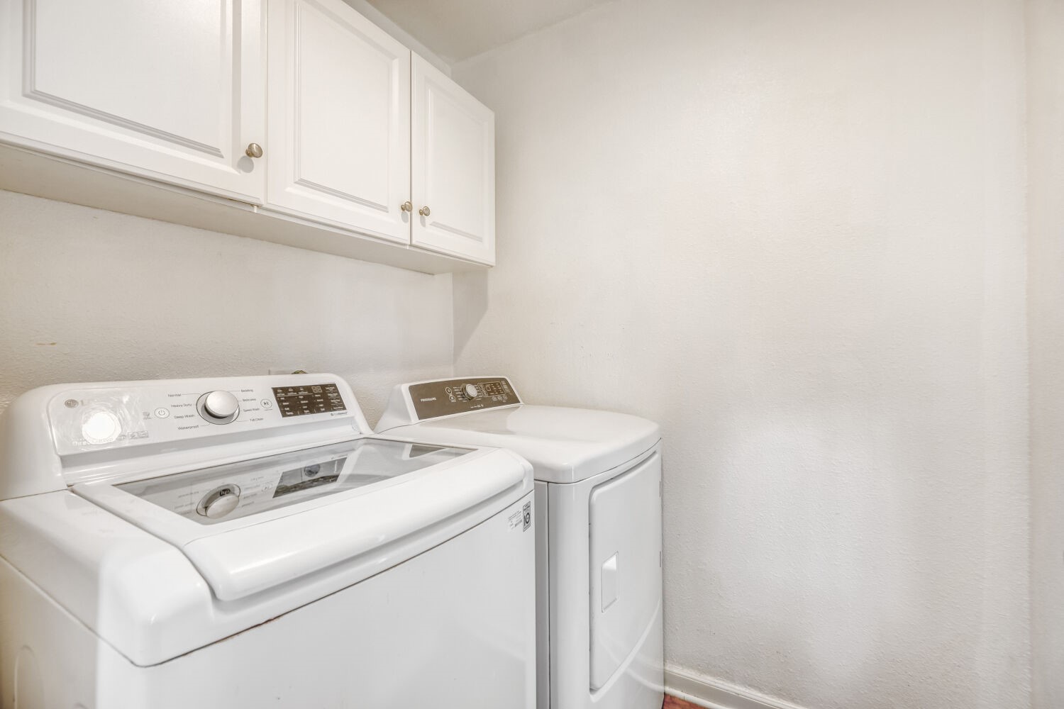 3161 Waldrop Drive Dallas TX 75229