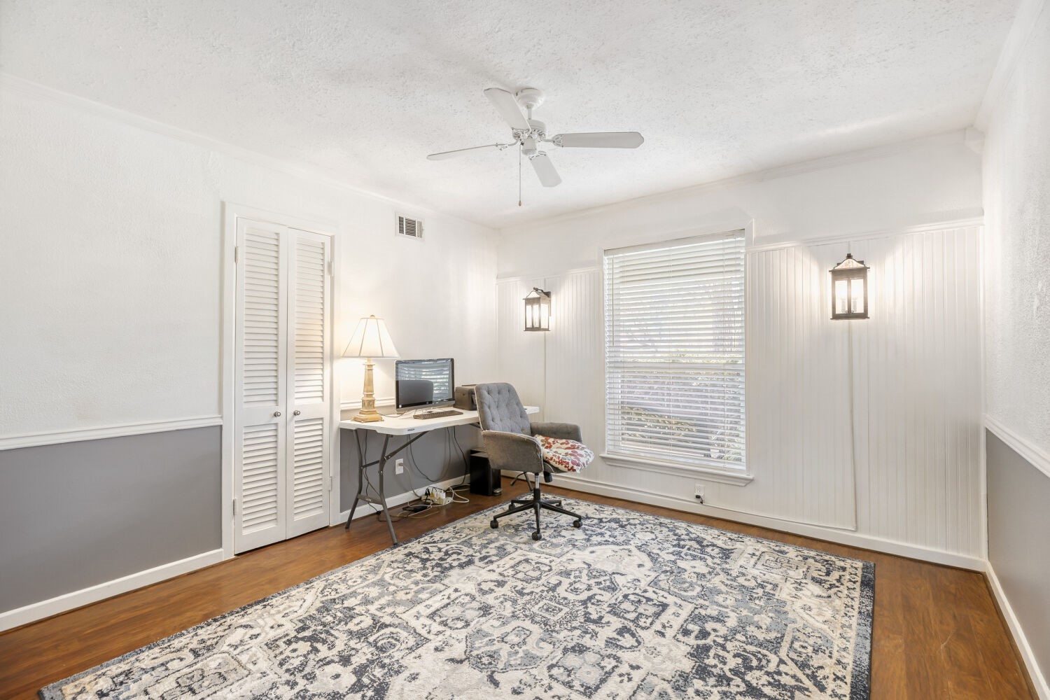 3161 Waldrop Drive Dallas TX 75229