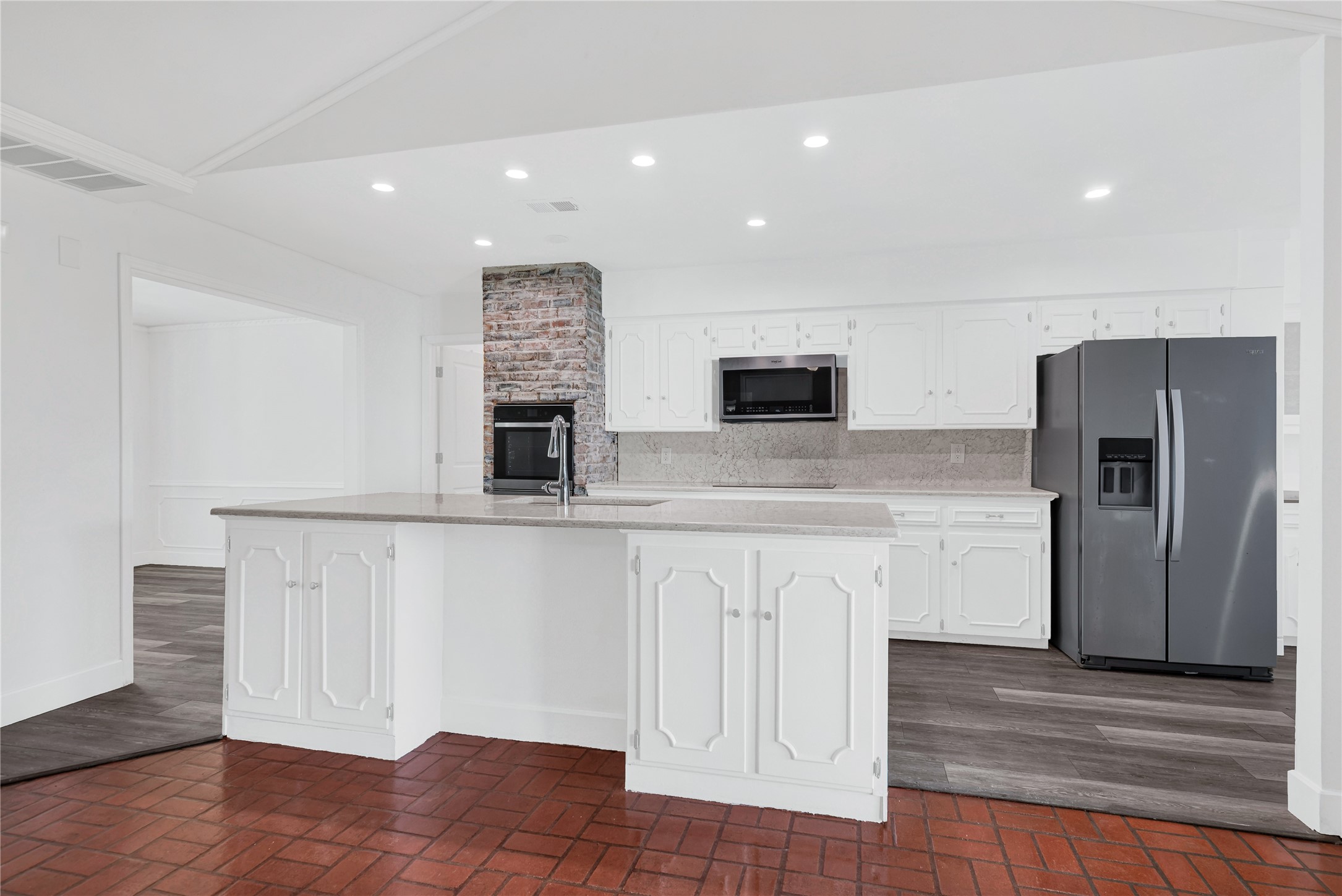 1104 W Lookout Drive Richardson TX 75080