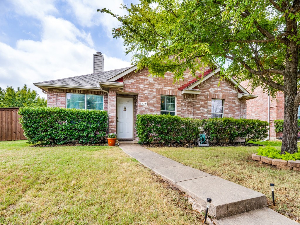 310 Valley Ridge Drive Red Oak TX 75154