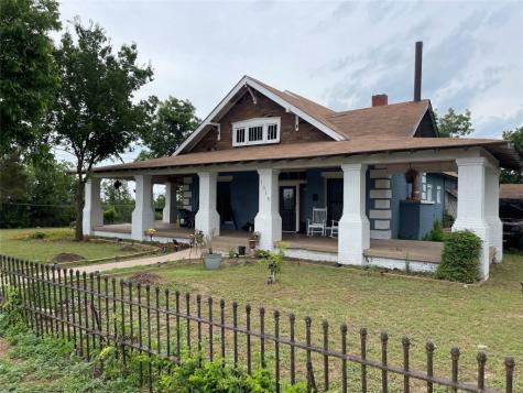 1315 Austin Street Coleman TX 76834