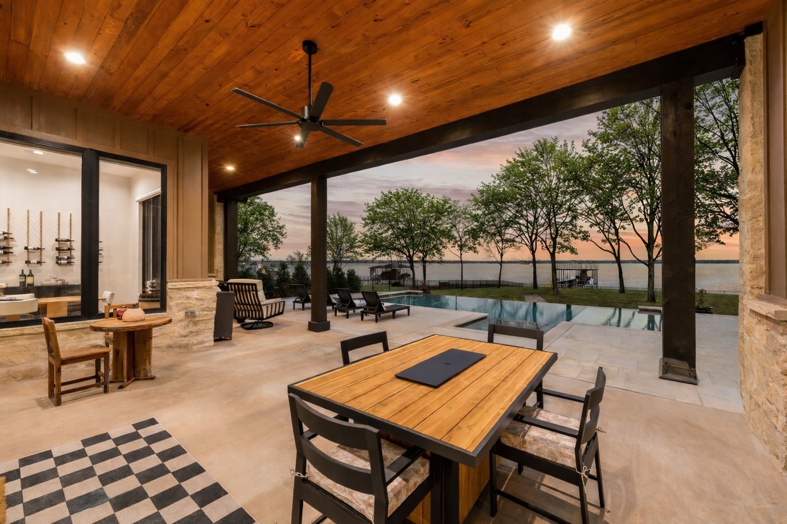 1196 The Shores Drive Corsicana TX 75109