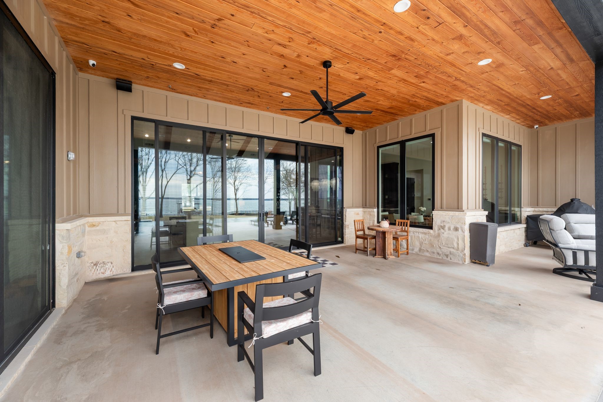 1196 The Shores Drive Corsicana TX 75109