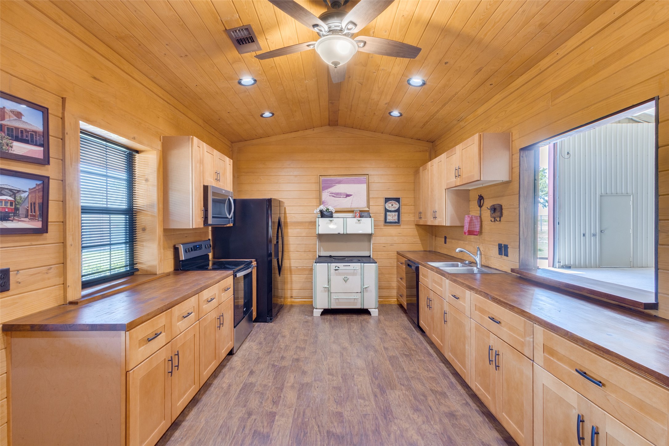 821 Fm 406 Denison TX 75020