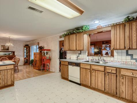 4260 Lasater Road Balch Springs TX 75181