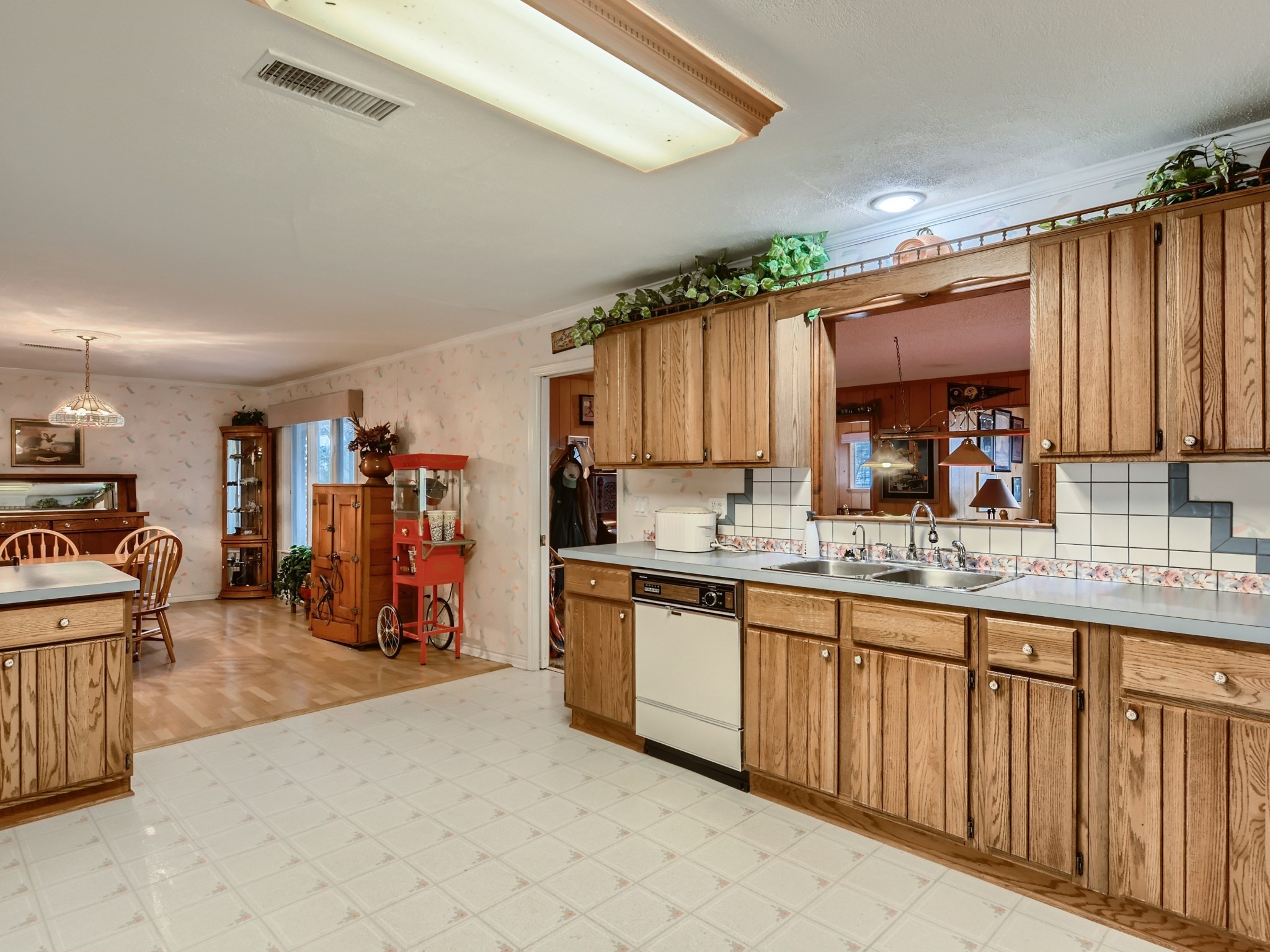 4260 Lasater Road Balch Springs TX 75181