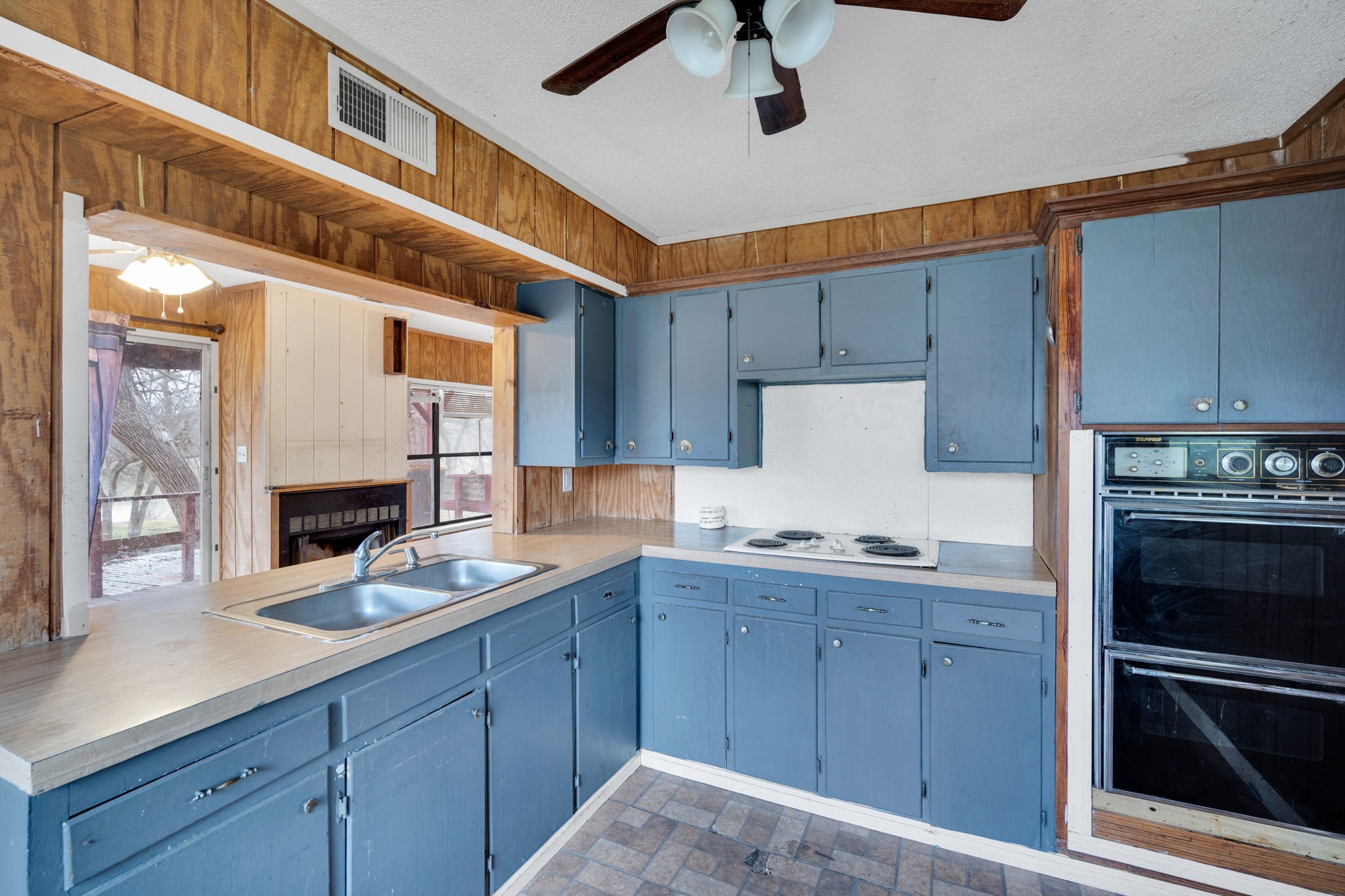 160 Private Road 481 Hillsboro TX 76645