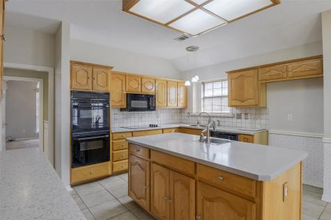 527 Gingerbread Lane Waxahachie TX 75165