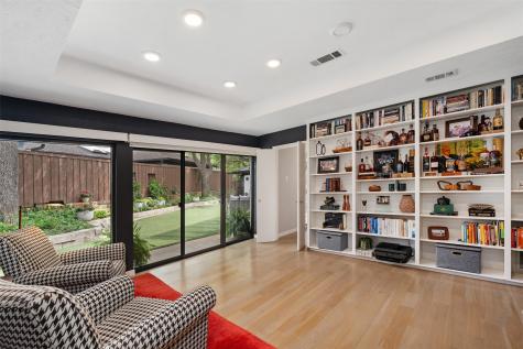 6401 Hidden Cove Drive Dallas TX 75248