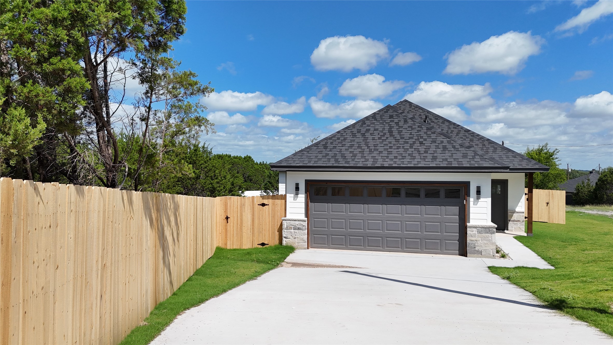 5708 Vanessa Court Granbury TX 76048