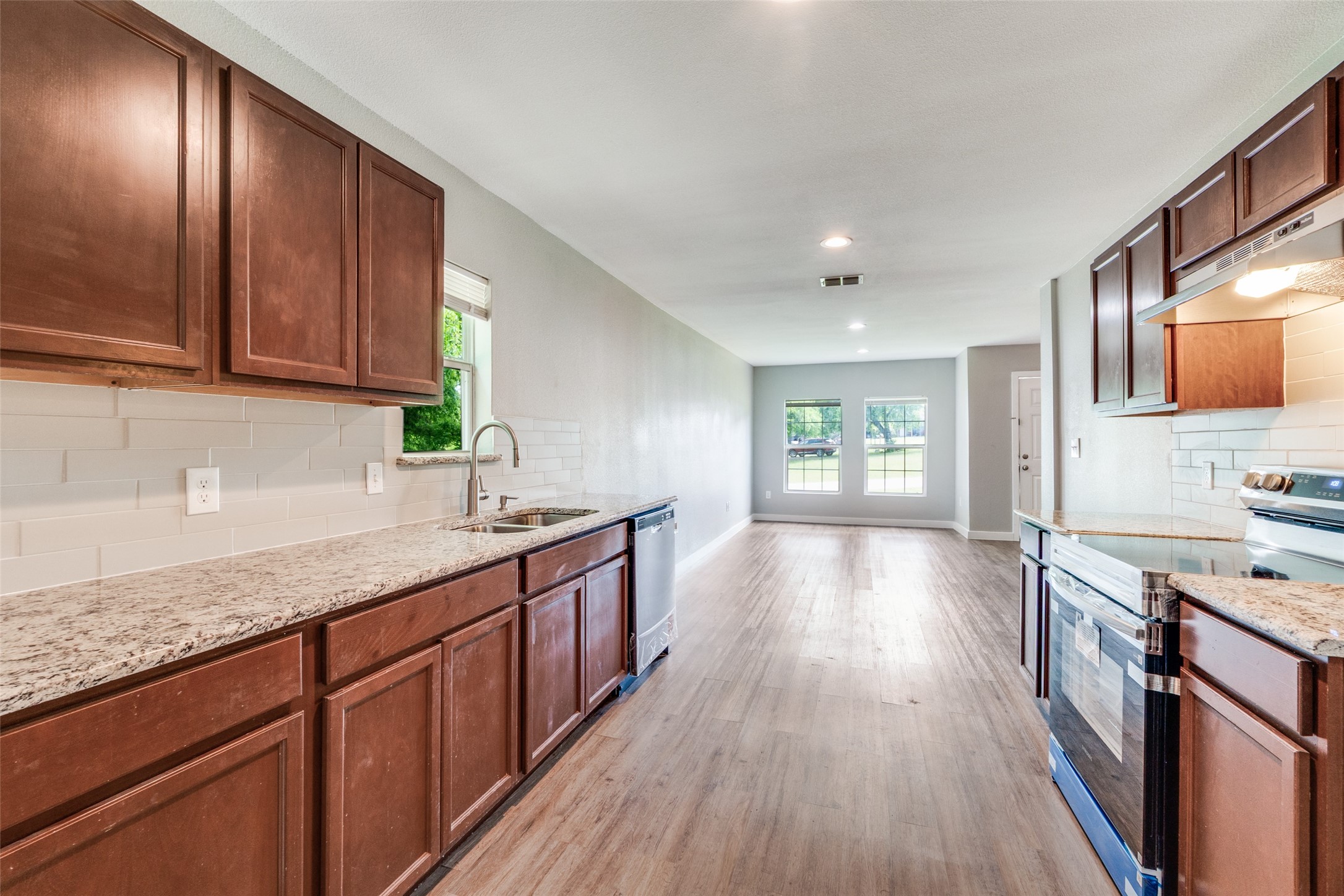 6437 Leana Avenue Dallas TX 75241