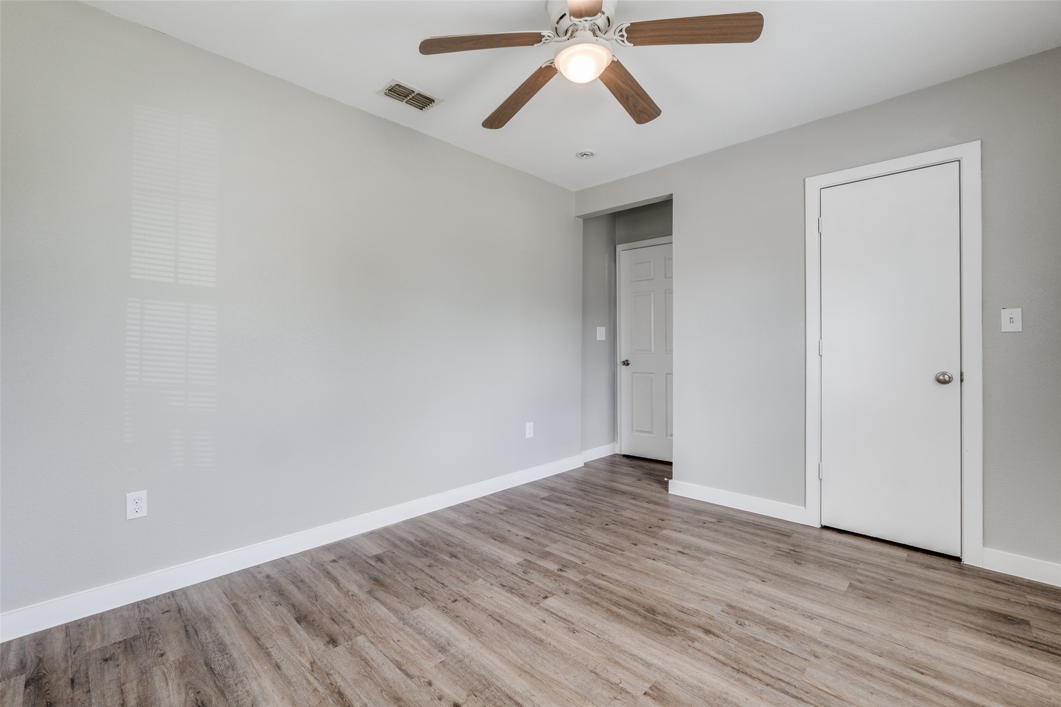 6437 Leana Avenue Dallas TX 75241