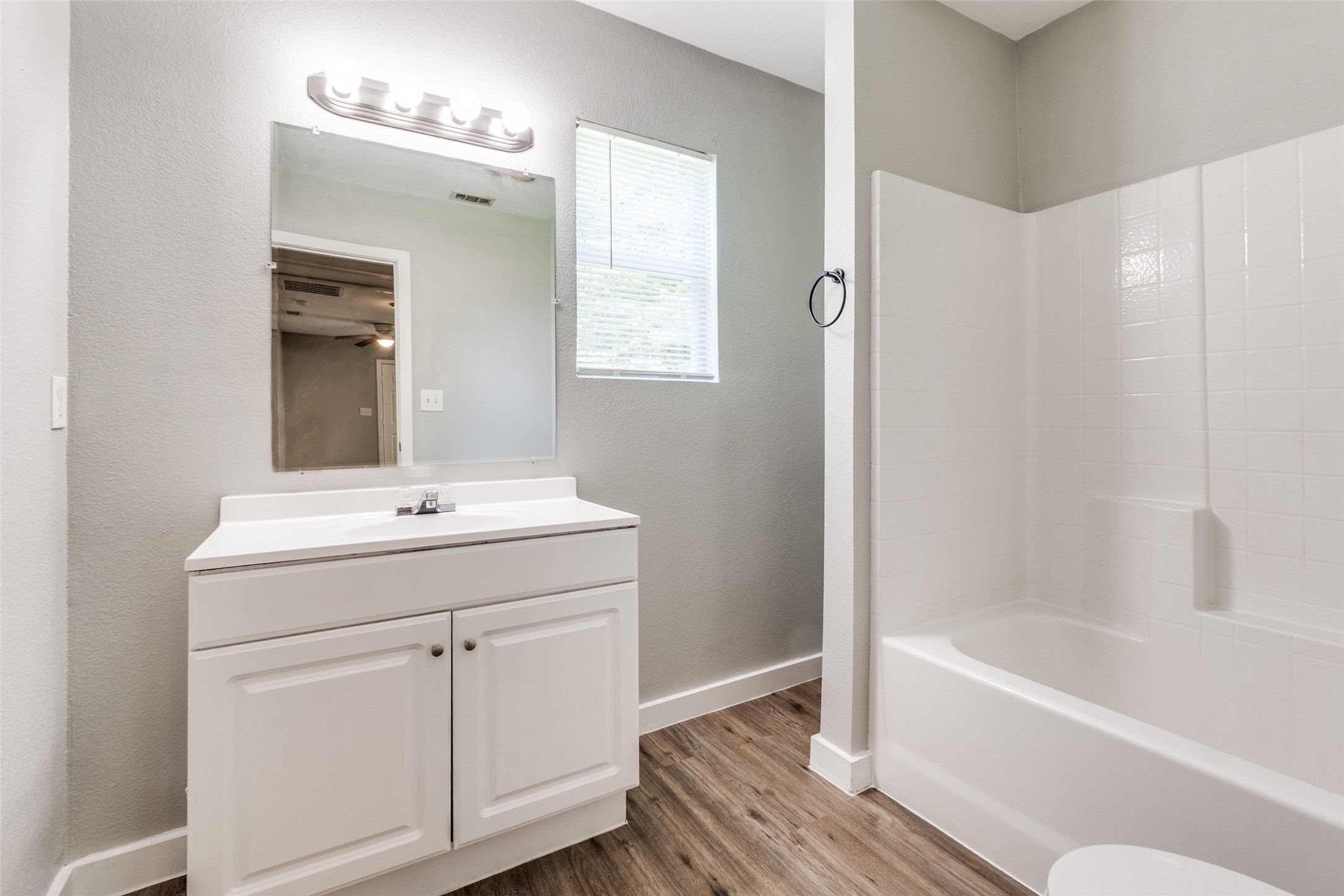 6437 Leana Avenue Dallas TX 75241