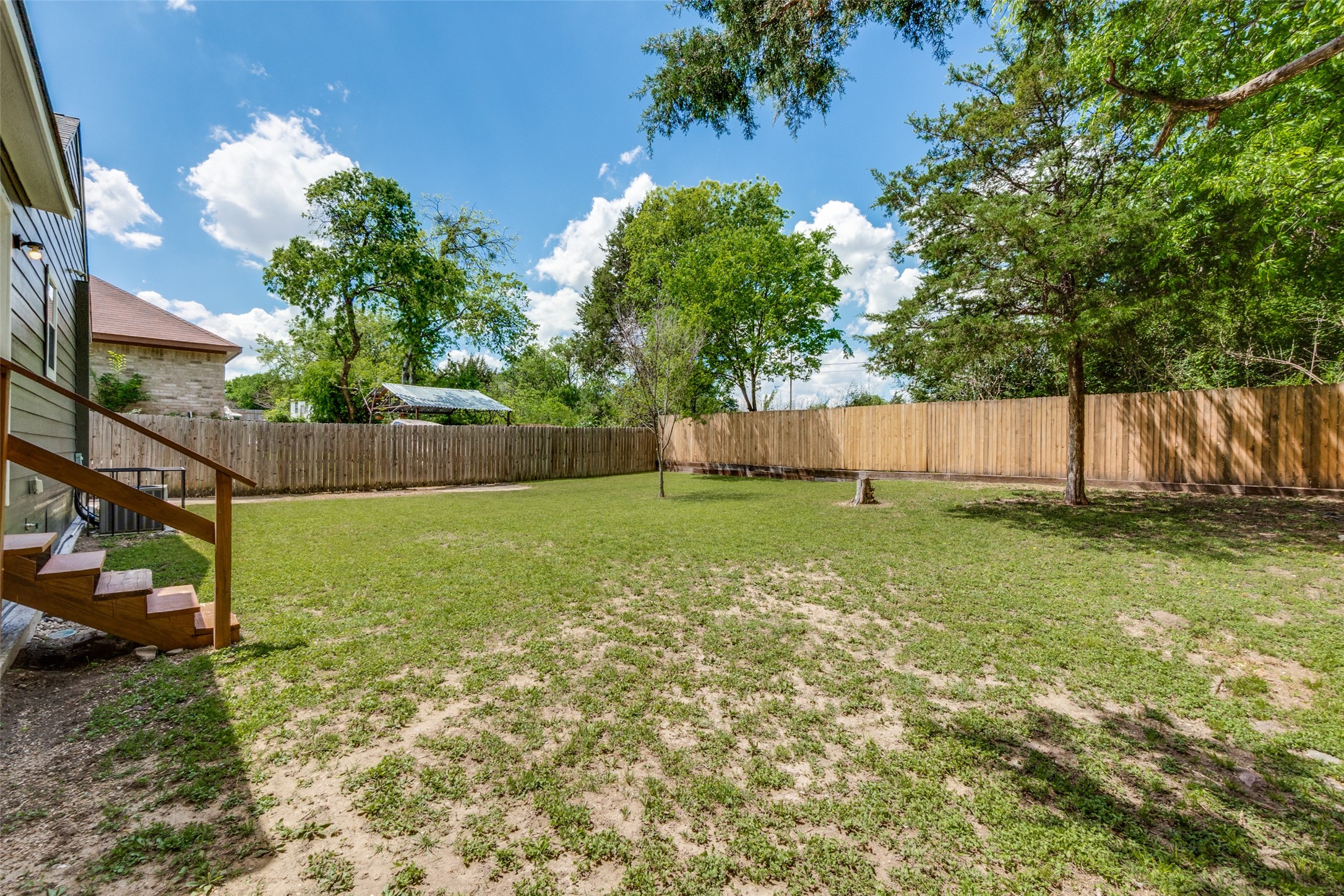 6437 Leana Avenue Dallas TX 75241