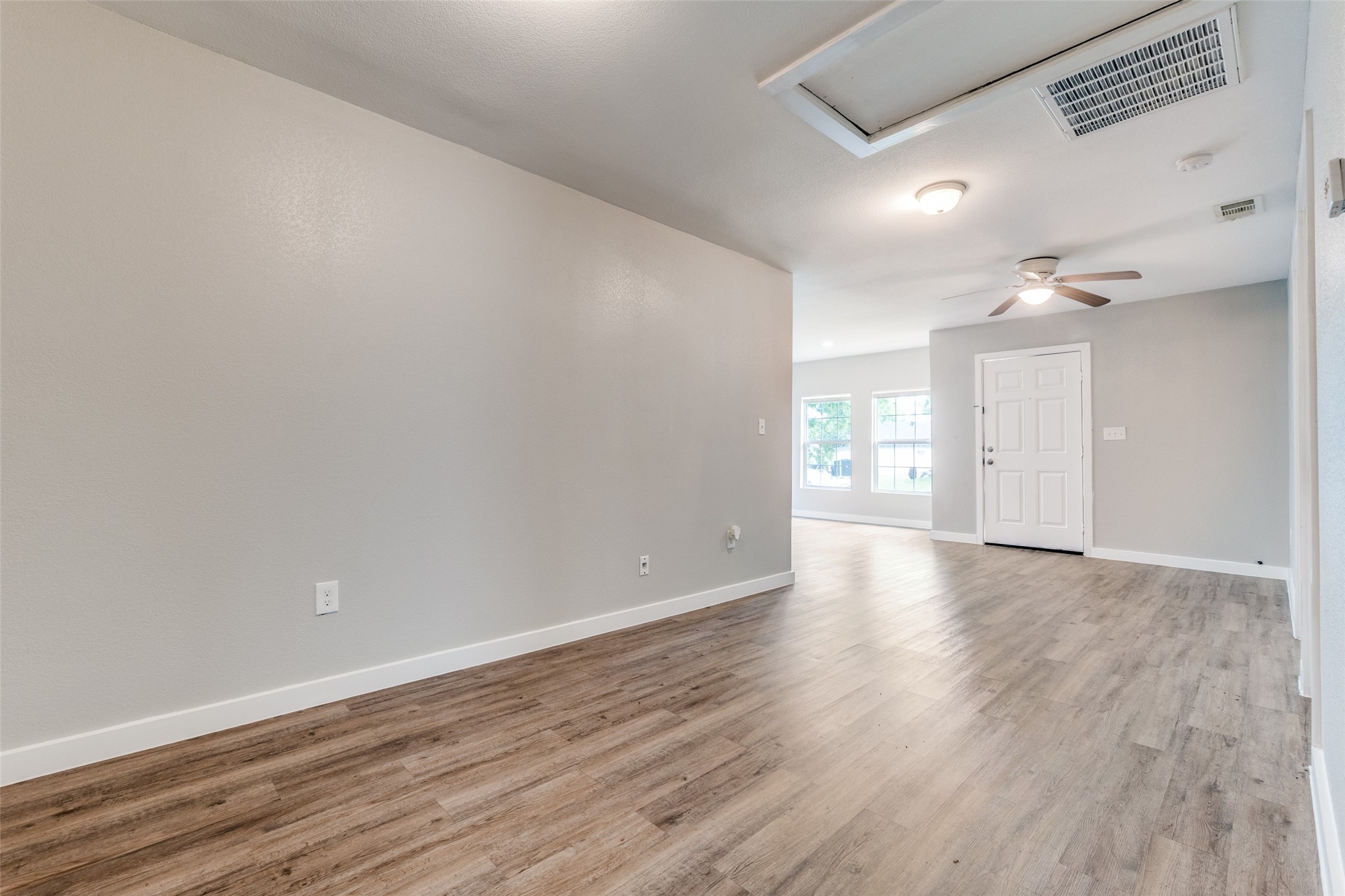6437 Leana Avenue Dallas TX 75241
