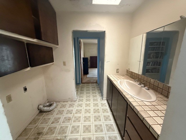 909 Railroad Street Rochester TX 79544