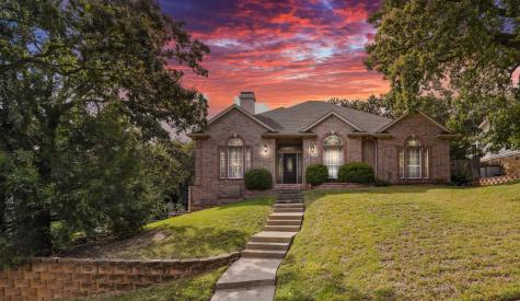 1200 Woodbine Street Arlington TX 76012