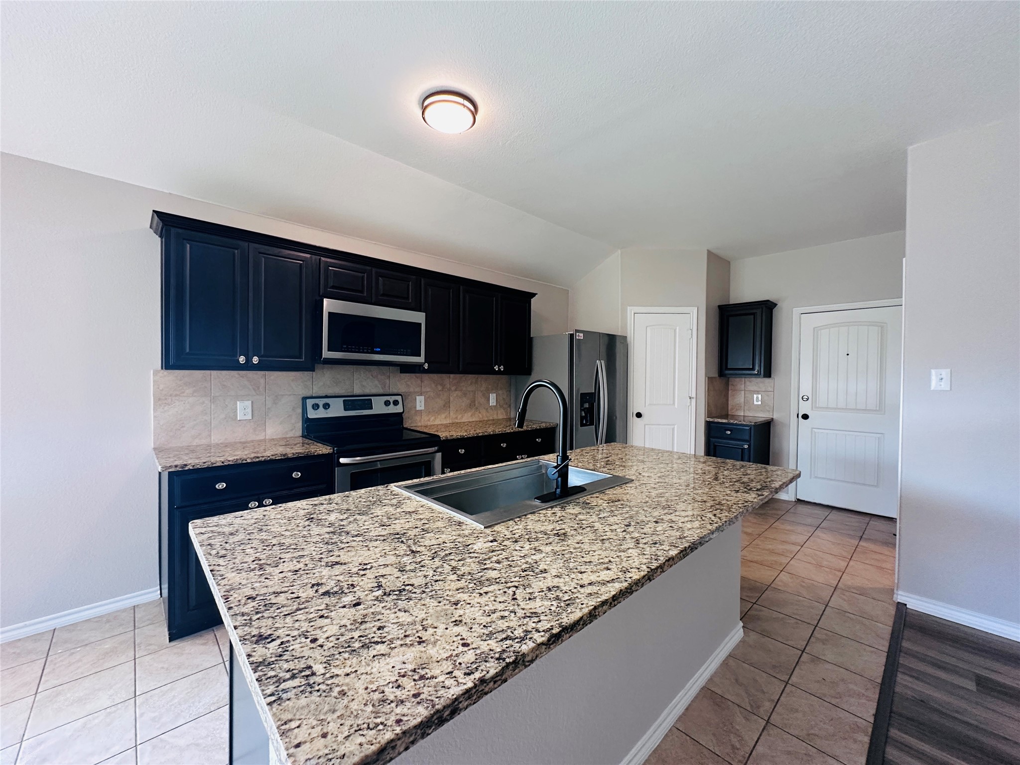 215 Belmont Park Drive Ponder TX 76259