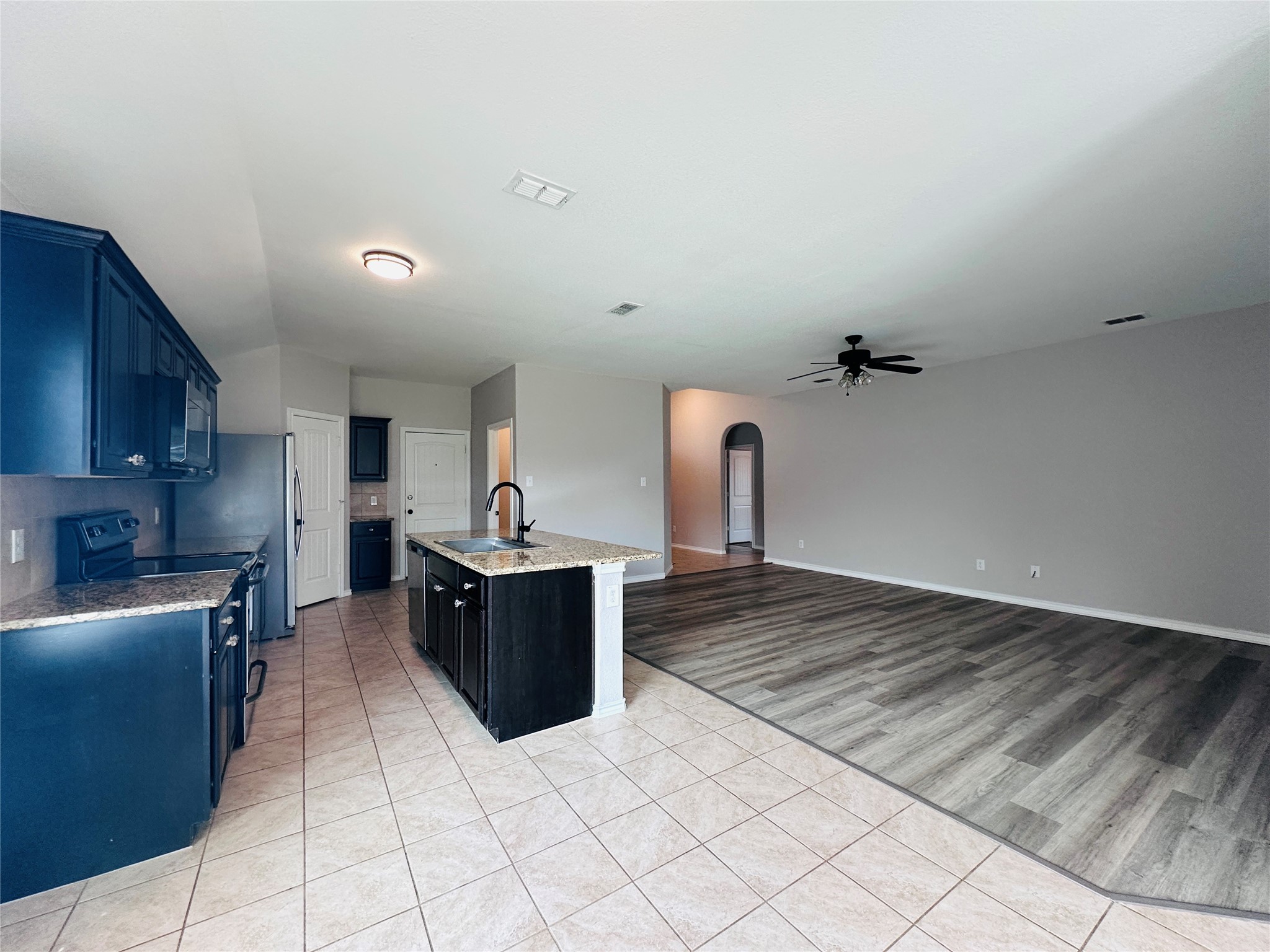 215 Belmont Park Drive Ponder TX 76259