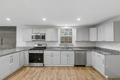 2519 Maverick Avenue Dallas TX 75228