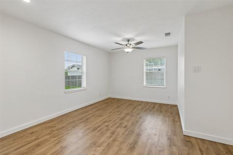 2519 Maverick Avenue Dallas TX 75228