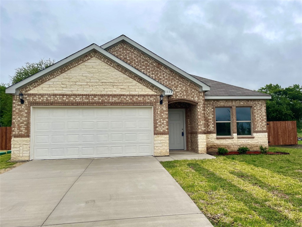 1113 Gannon Lane Desoto TX 75115
