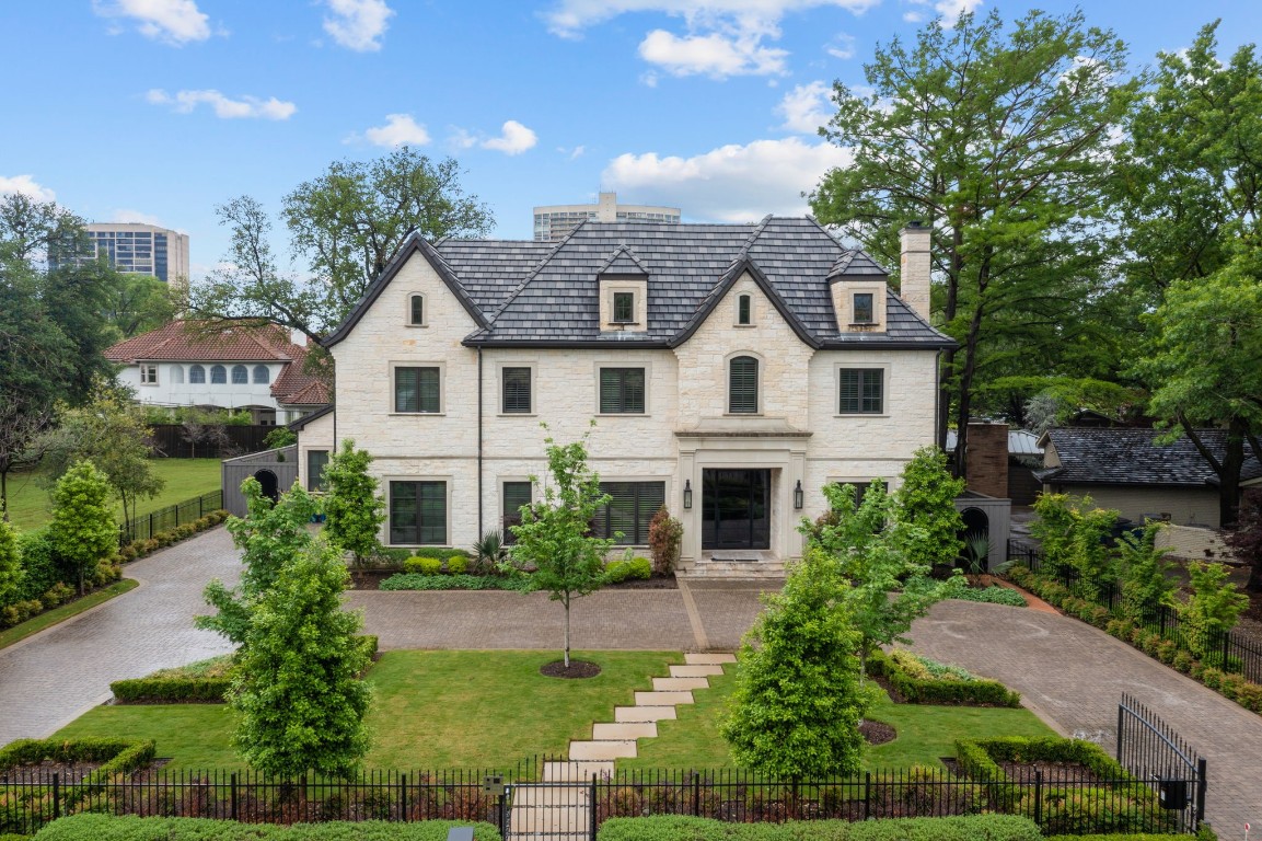 6140 Deloache Avenue Dallas TX 75225