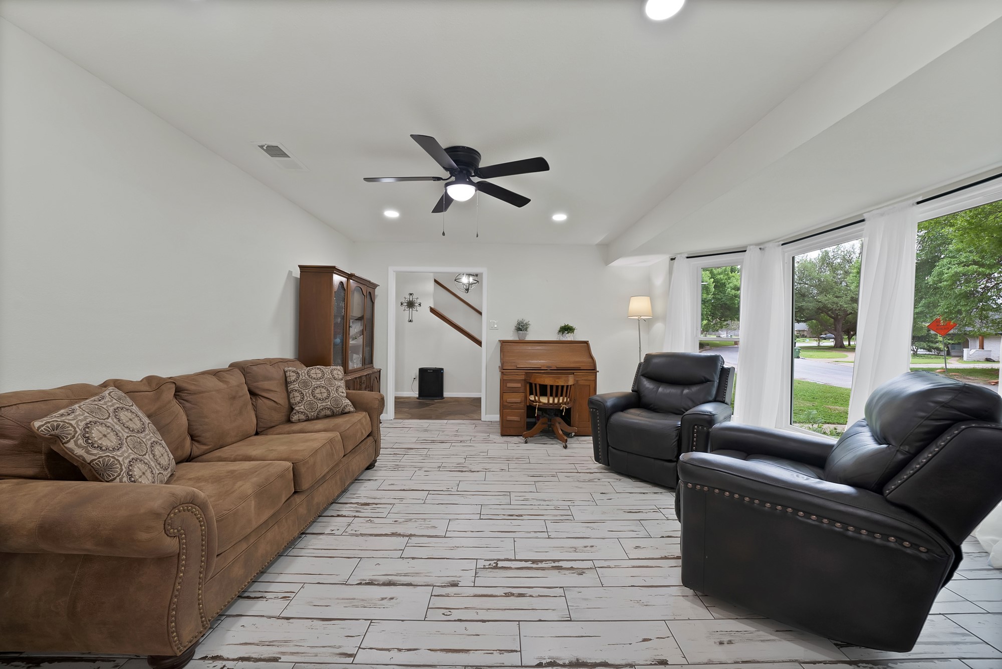 4025 Diamond Loch W North Richland Hills TX 76180