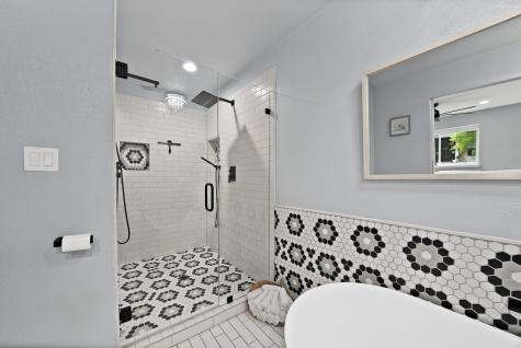 4025 Diamond Loch W North Richland Hills TX 76180