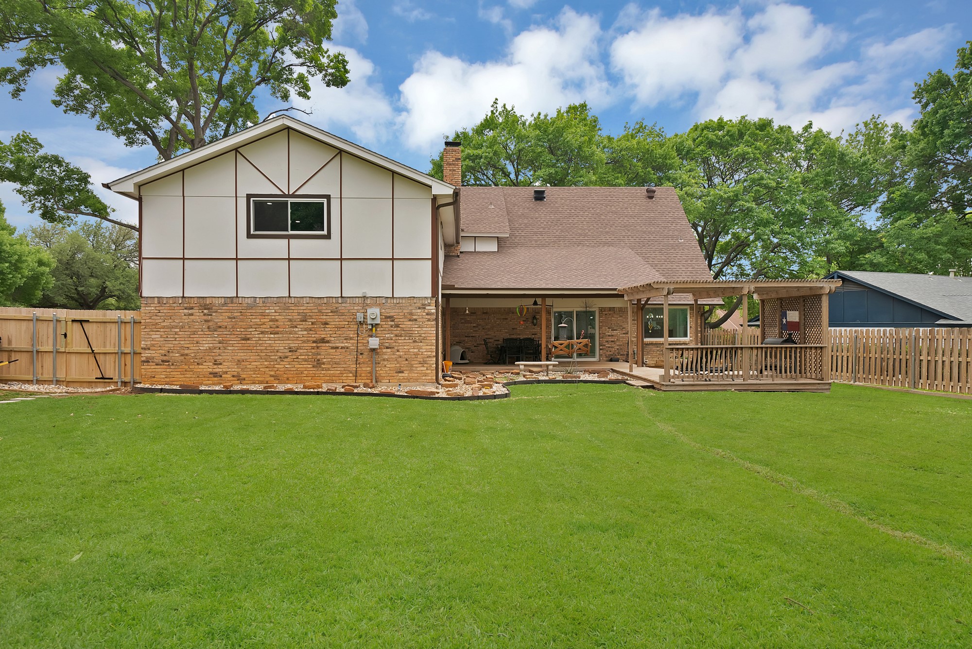 4025 Diamond Loch W North Richland Hills TX 76180
