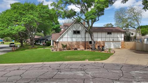 4025 Diamond Loch W North Richland Hills TX 76180