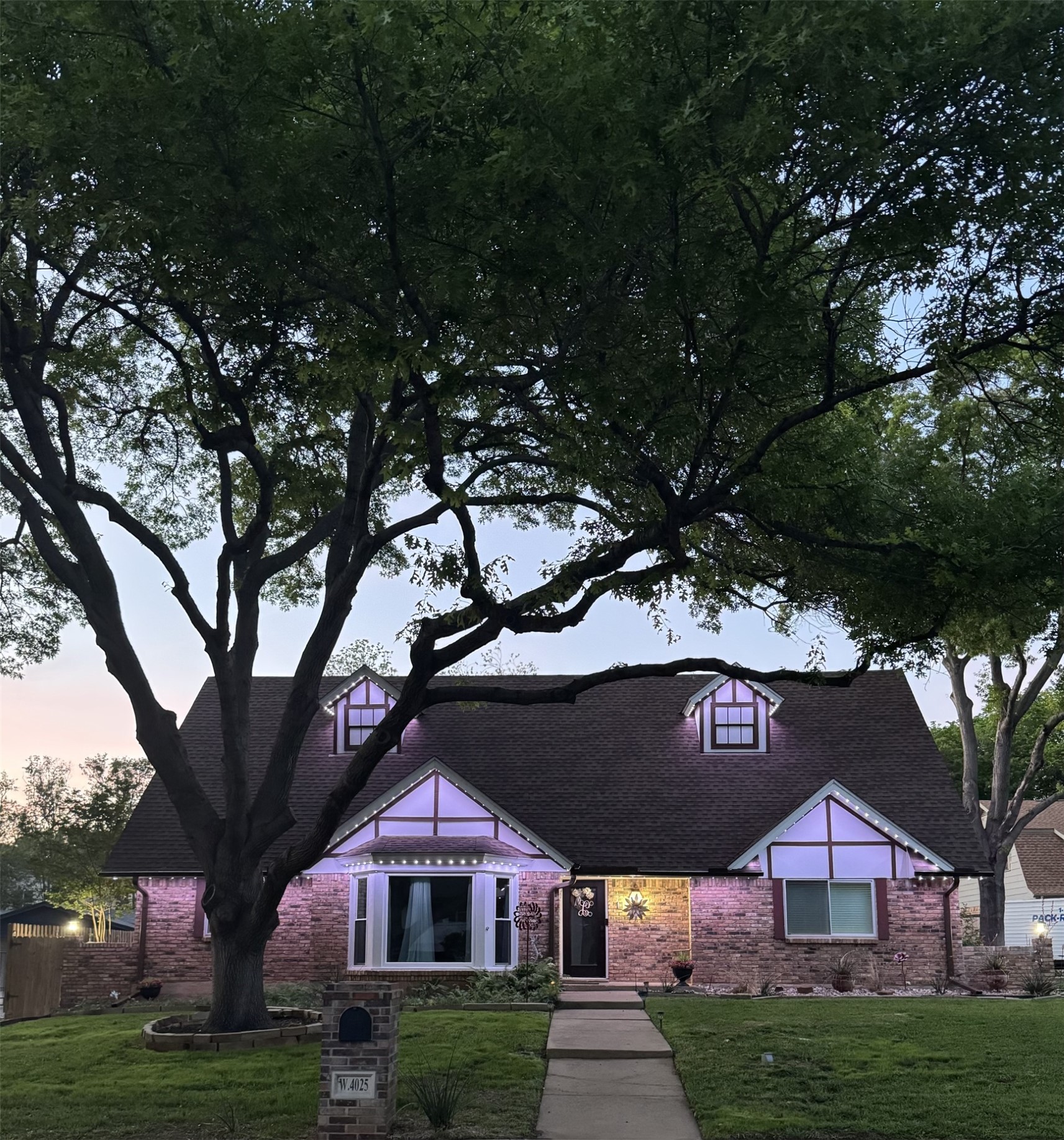 4025 Diamond Loch W North Richland Hills TX 76180