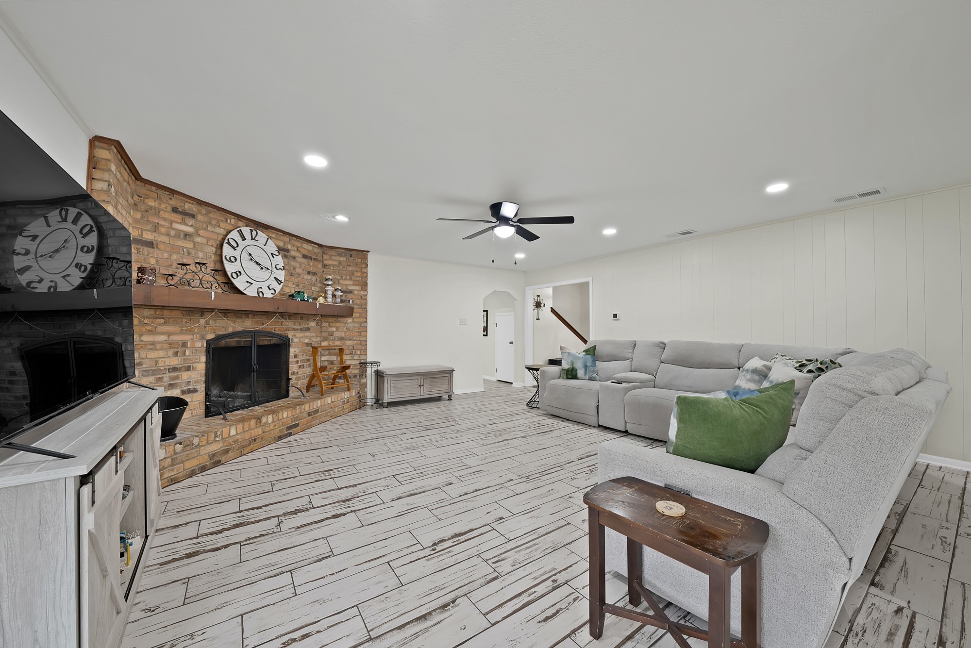 4025 Diamond Loch W North Richland Hills TX 76180