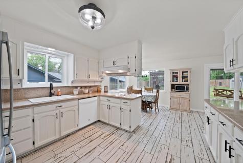 4025 Diamond Loch W North Richland Hills TX 76180