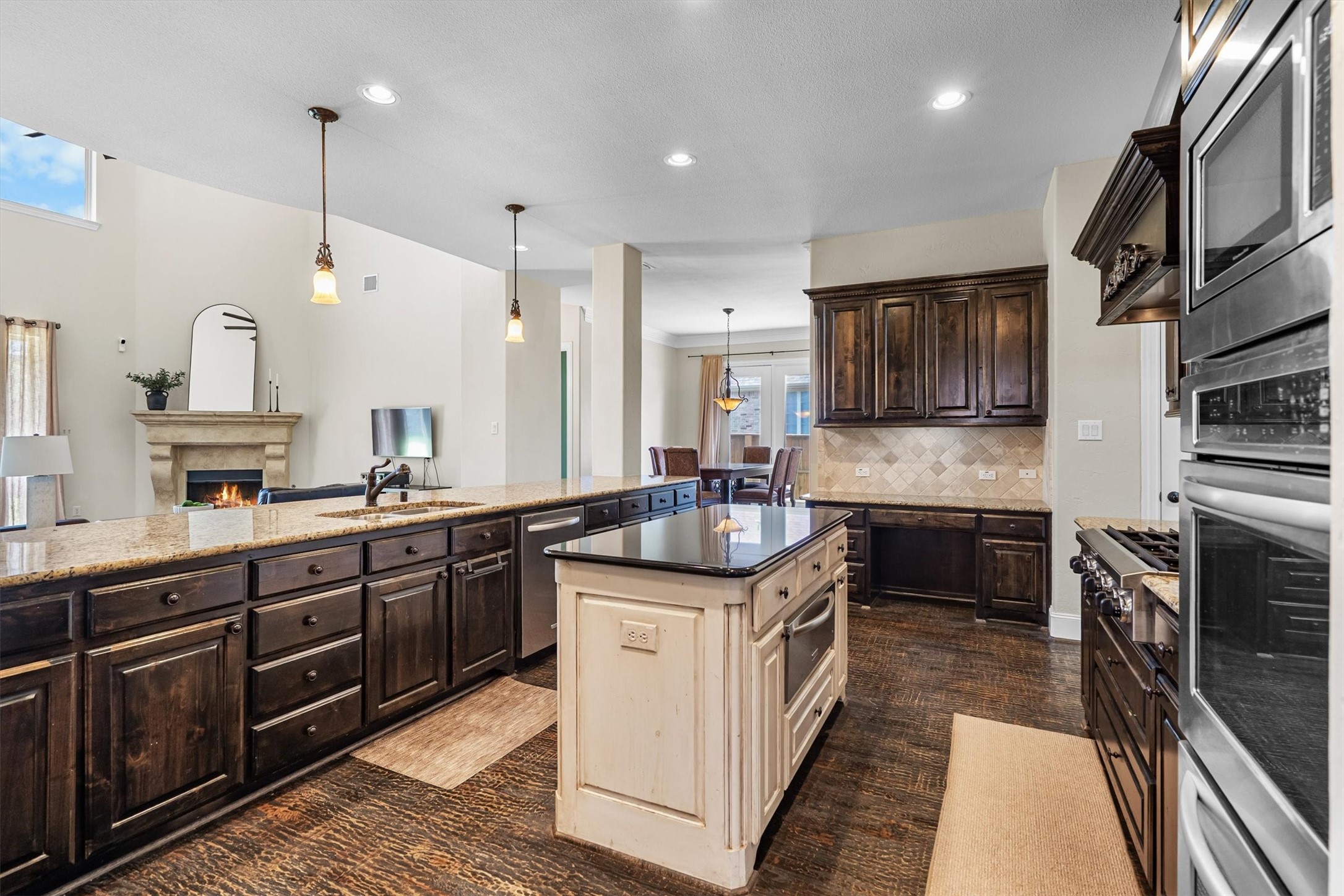 8920 Charles Street Lantana TX 76226
