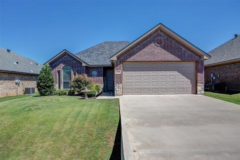 3209 Main Street Granbury TX 76049