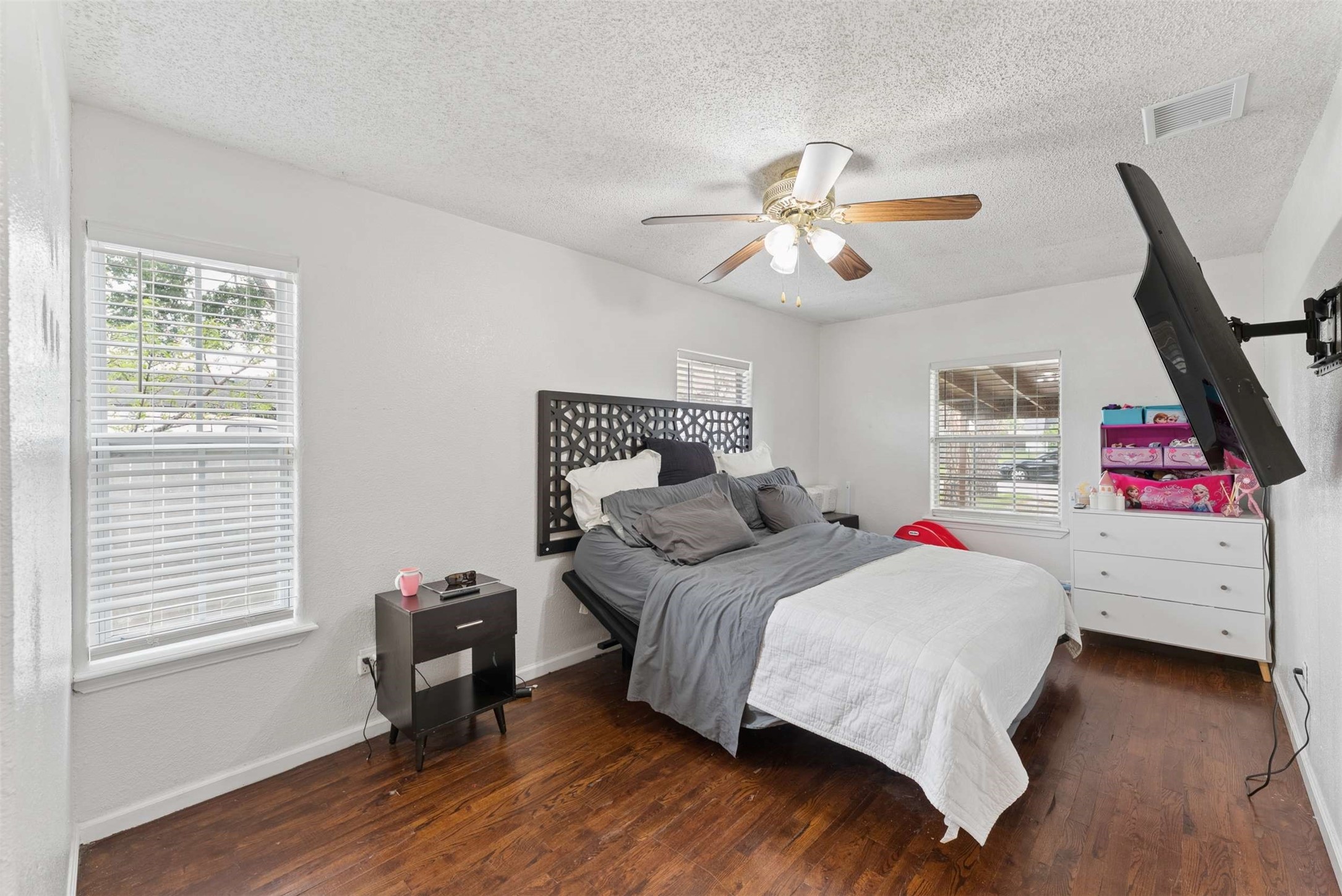 120 Norwood Street Mesquite TX 75149