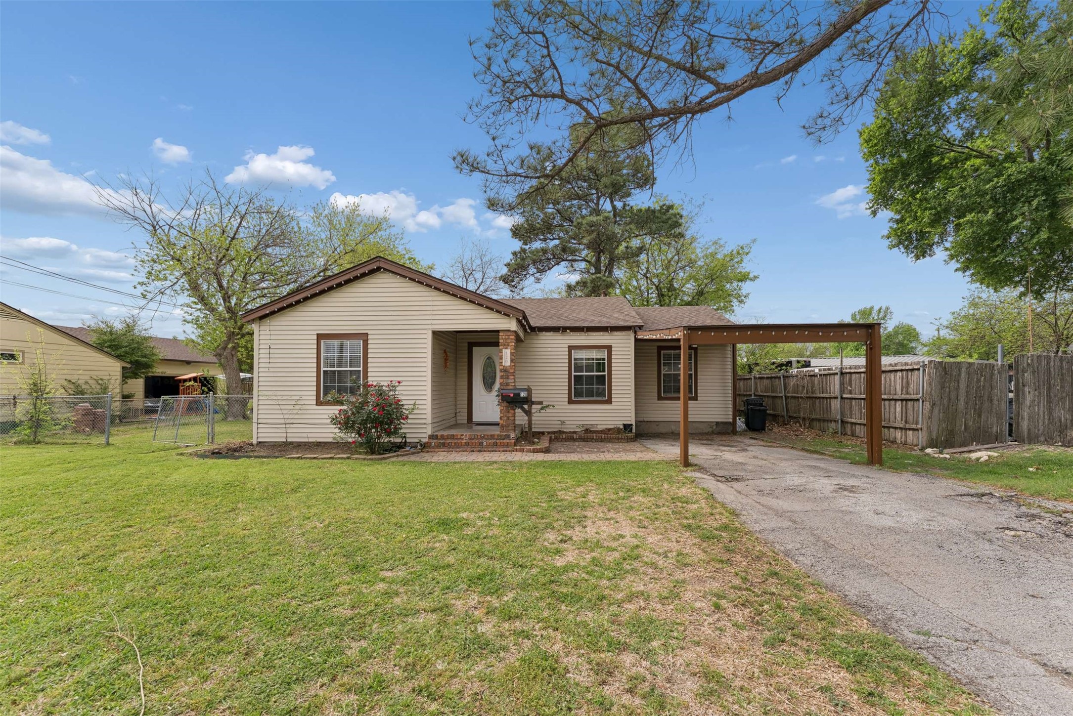 120 Norwood Street Mesquite TX 75149