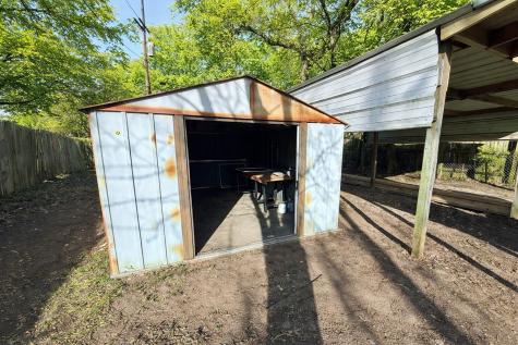 727 W Day Street Denison TX 75020