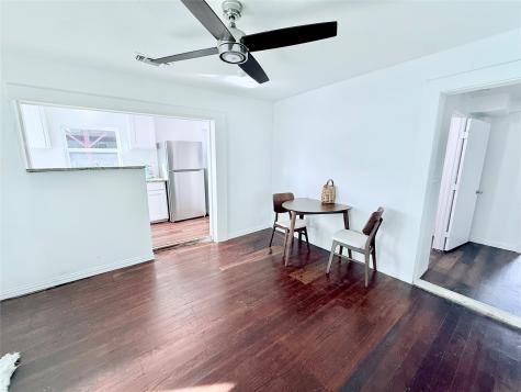 727 W Day Street Denison TX 75020