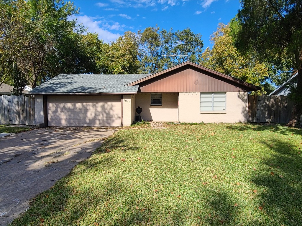 1833 Hood Street Carrollton TX 75006
