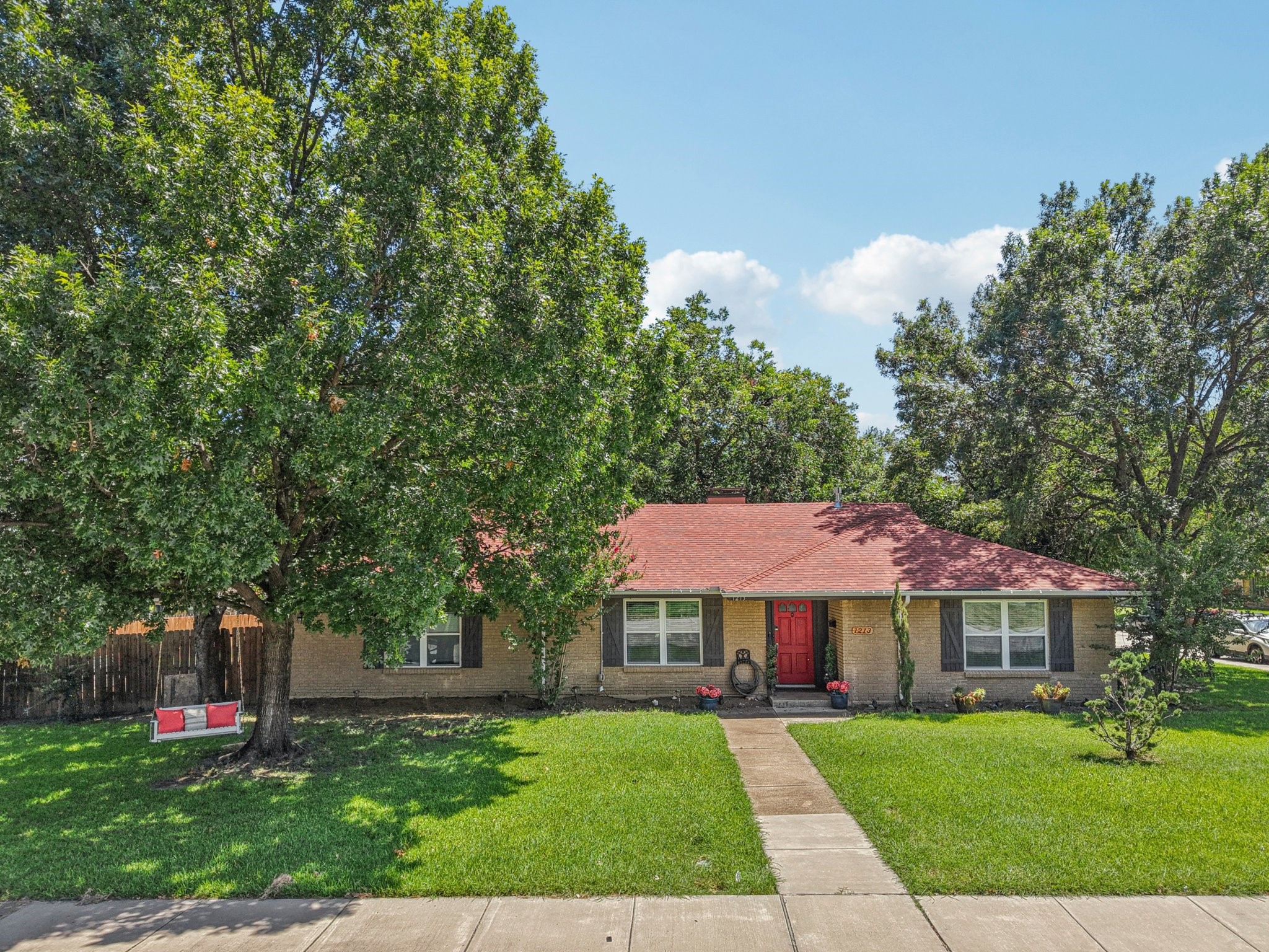 1213 W Tarrant Road Grand Prairie TX 75050